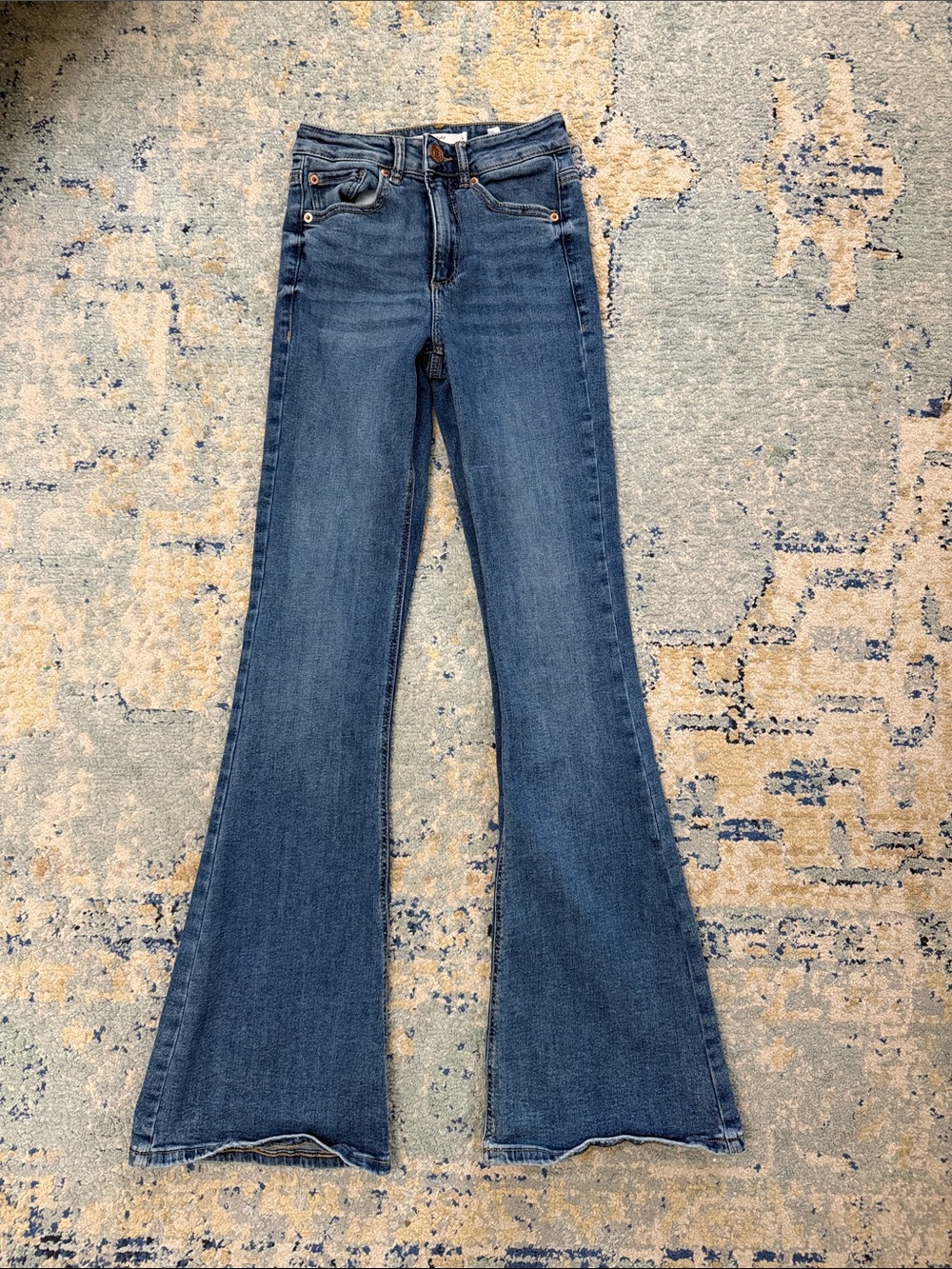 Garage Classic Women's Flared Jeans in Medium Blue